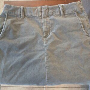 Eddie Bauer Women’s Corduroy Skirt Size 6 – Gray – Never Worn